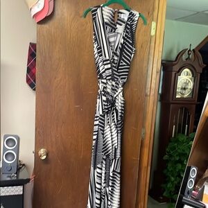 Black and White Patterned Women's Jumpsuit